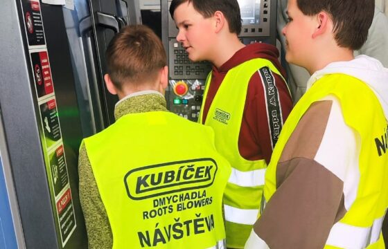 Budoucí programátoři ve firmě KUBÍČEK